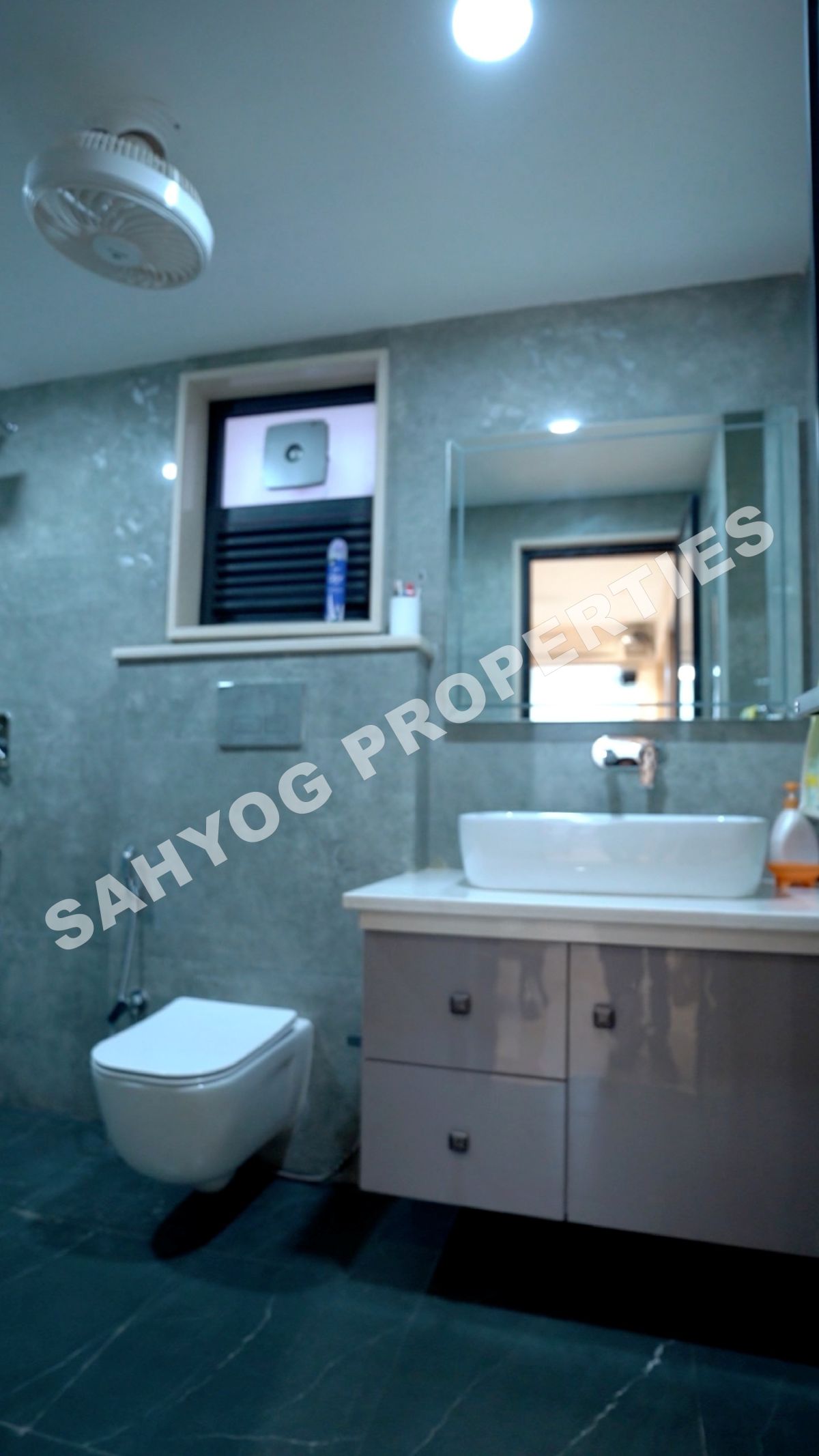 RESIDENTIAL PROJECT IN PITAMPURA thumbnail
